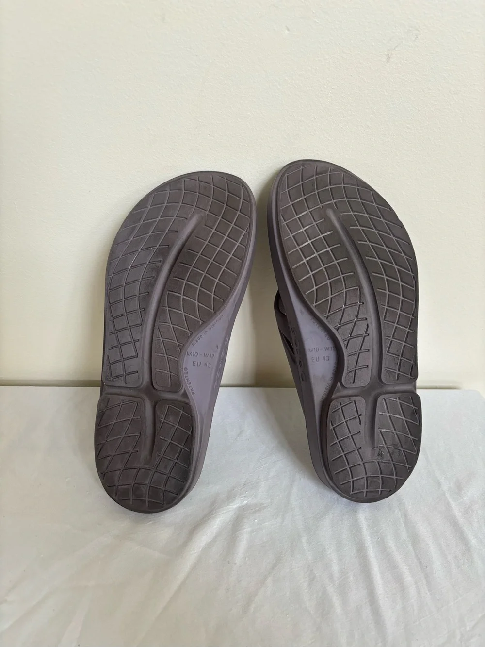 OOFOS OOriginal Recovery Sandals Slate Sz 10 Mens/ 12 Womens